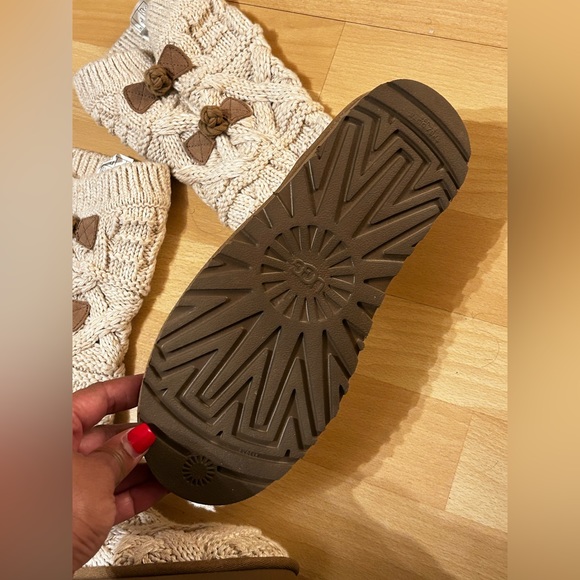 Ugg Kalla Fawn boots - Picture 4 of 5